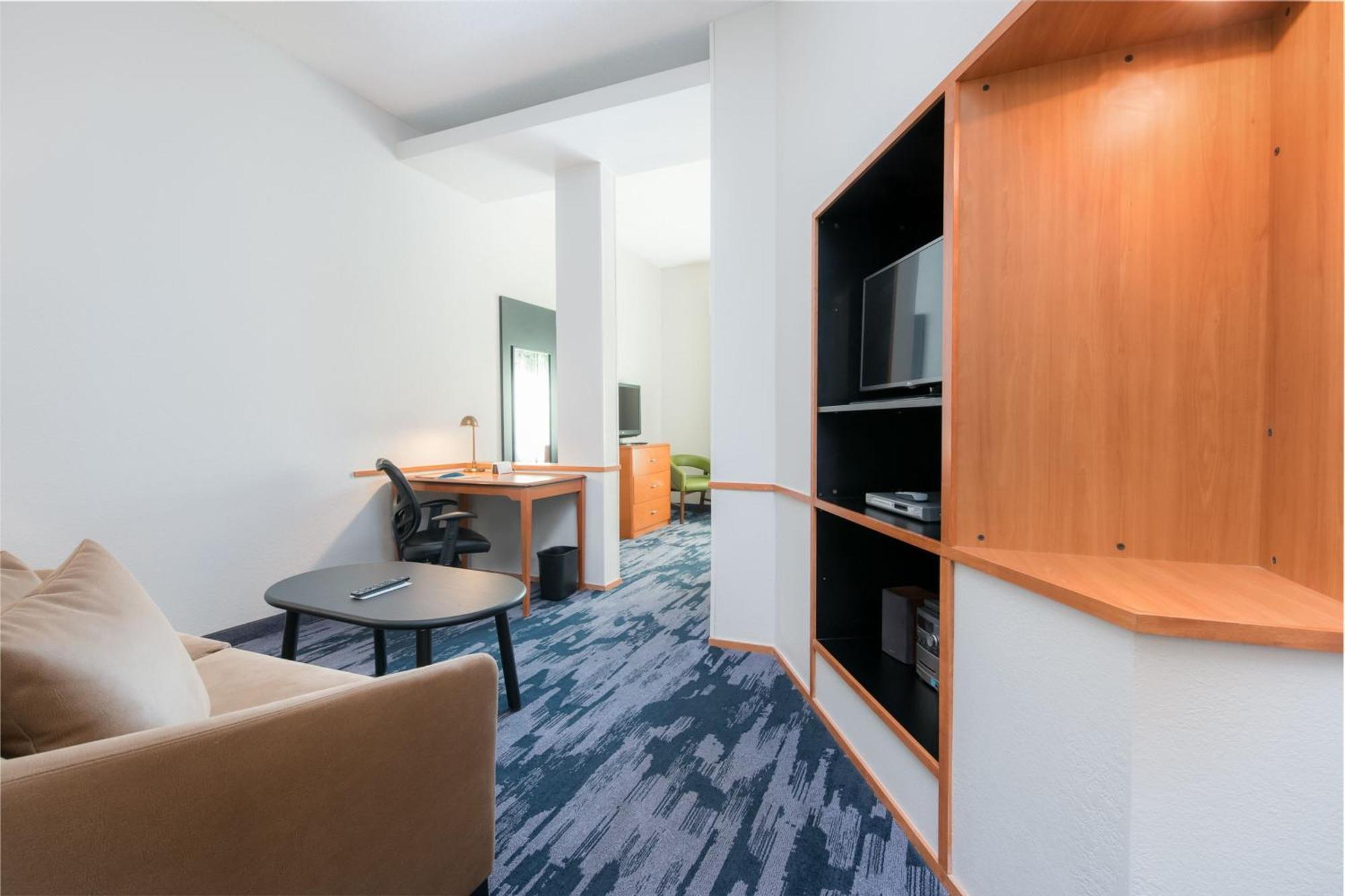 Fairfield Inn Suites Brunswick Ngoại thất bức ảnh