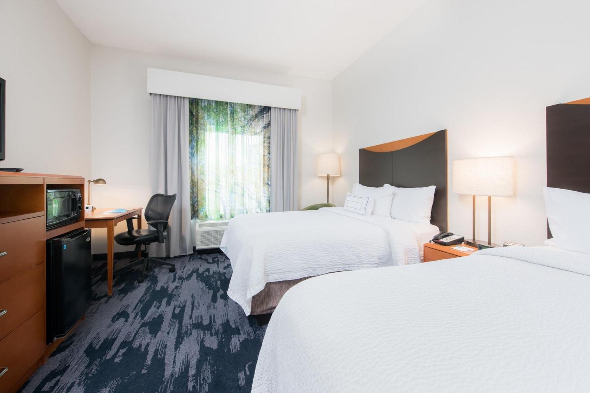 Fairfield Inn Suites Brunswick Ngoại thất bức ảnh