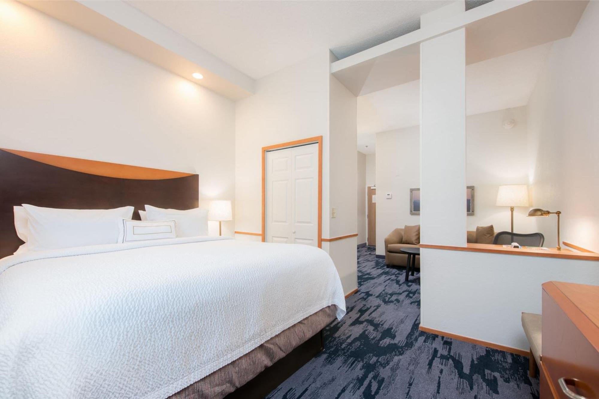 Fairfield Inn Suites Brunswick Ngoại thất bức ảnh