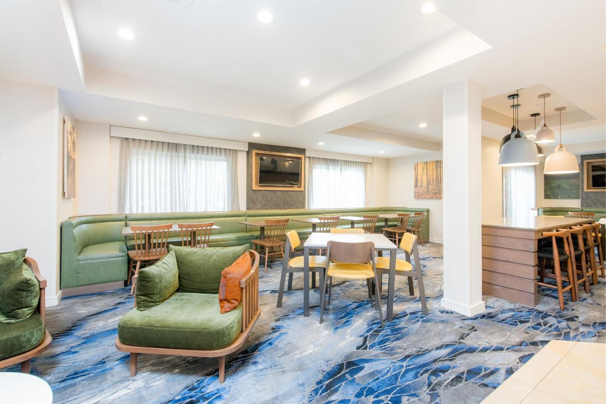 Fairfield Inn Suites Brunswick Ngoại thất bức ảnh