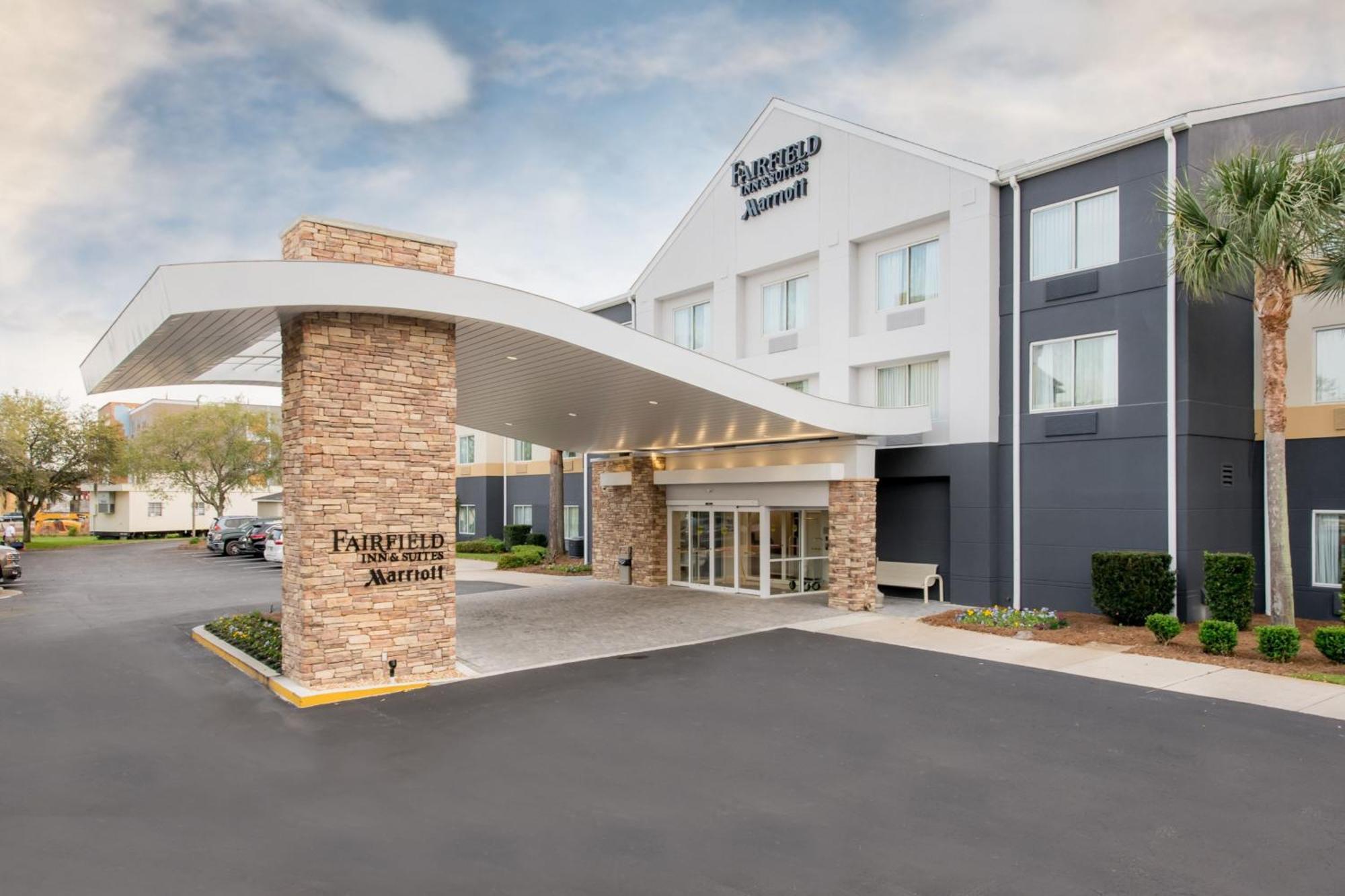 Fairfield Inn Suites Brunswick Ngoại thất bức ảnh